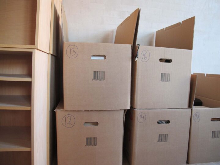 Why Use Wardrobe Boxes With A Moving Service In Frisco Tx