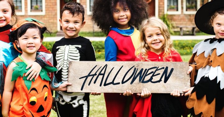 Best Neighborhoods for Trick-or-Treating in North Texas